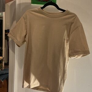 Uniqlo Men's Cream Short Sleeve Tee